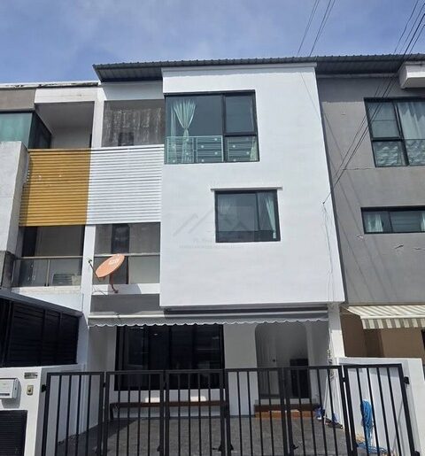 ให้เช่าทาวน์โฮม 3 ชั้น 182ตรม สารินวิซ สุขุมวิท107 รีโนเวทใหม่