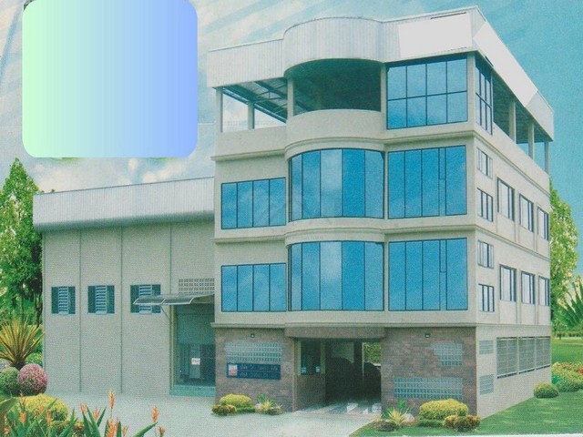 ให้เช่าอาคาร 4 ชั้น + โกดัง รวม 1,750 ตรม. ถนนเลี่ยงเมืองนนทบุรี