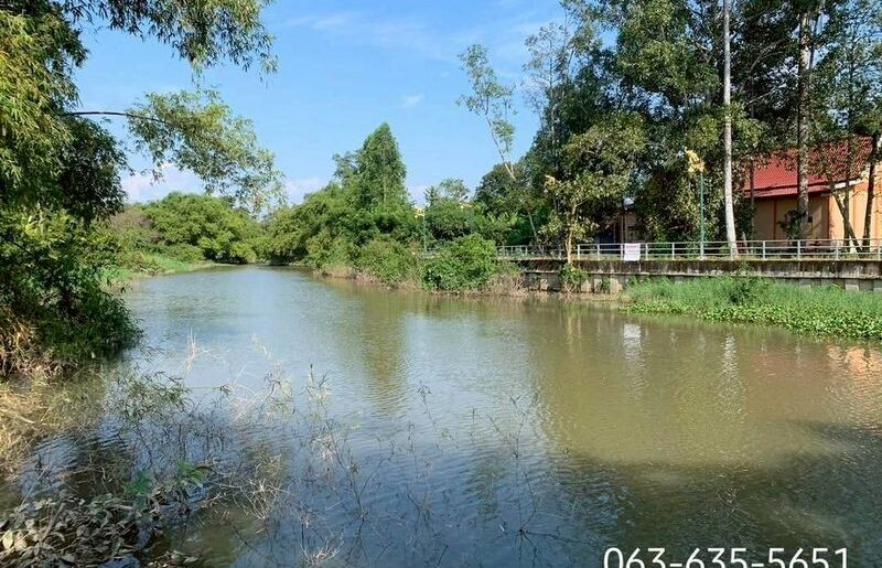 ขายบ้านสวนติดแม่น้ำนครนายก ตรงข้ามวัดโบสถ์การ้อง เมืองนครนายก