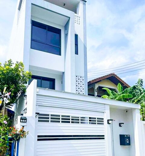 ให้เช่าบ้านเดี่ยว 3.5 ชั้น 400ตร.ม MRTโชคชัย4 400 ม.ลาดพร้าว 52-6