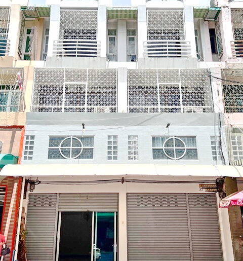 MRTเคหะรามคำแหง มีนบุรี อาคาร 3ชั้น 2 คูหาติดกัน รามคำแหง 170–18