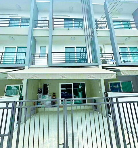 รร.นานาชาติราฟเฟิลส์อเมริกัน 2.5 กม. บ้านทาวน์โฮม 3 ชั้น 20 ตร.วา