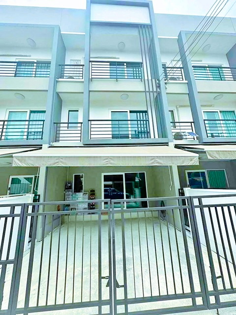 รร.นานาชาติราฟเฟิลส์อเมริกัน 2.5 กม. บ้านทาวน์โฮม 3 ชั้น 20 ตร.วา