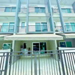 บ้านทาวน์โฮม 3 ชั้น 20 ตร.วา รร.นานาชาติราฟเฟิลส์อเมริกัน 2.5 กม.