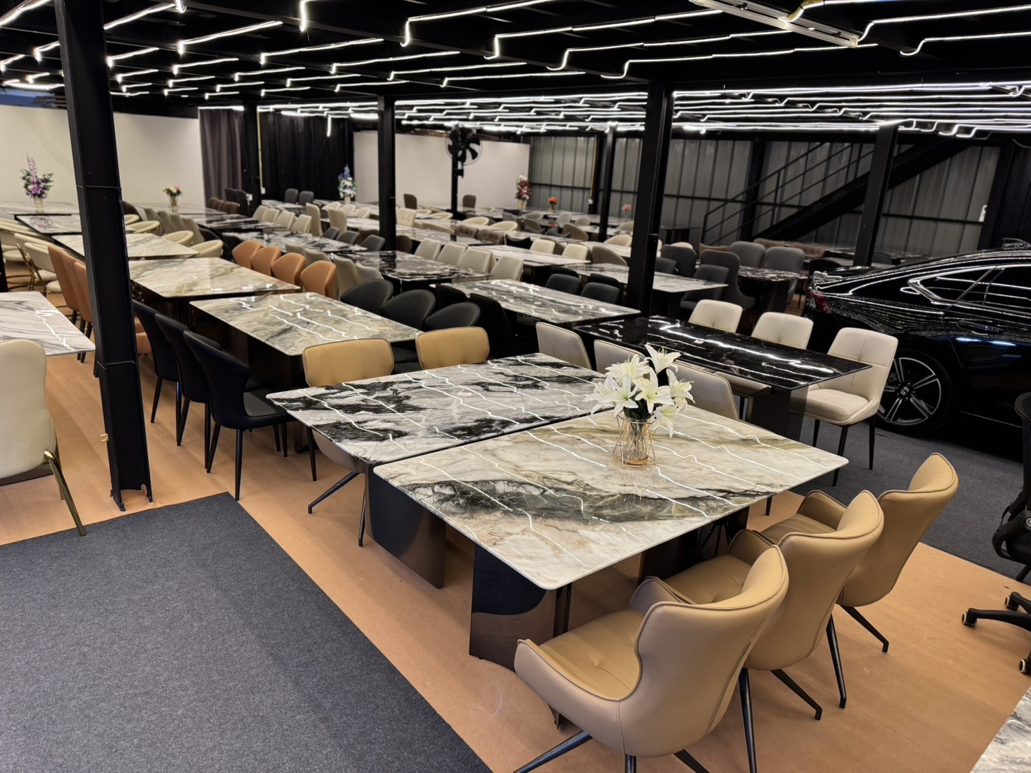 เซ้ง SALE โล๊ะ โกดัง นวลจันทร์56 โปรโต๊ะกินข้าว 11.11 มาเเล้วว