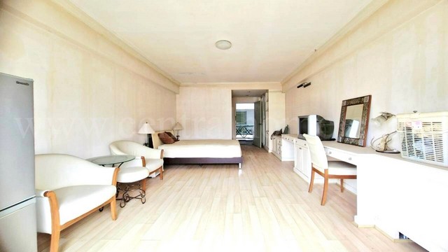 ลดราคา คอนโด ยังเพลส แกรนด์ เลอร์ จาแดง (พหลโยธิน 37)