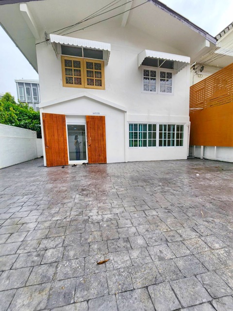 คฤหาสน์ 2ชั้น 50ตร.วา.ไบเทค 1.2 กม 4นอน BTSแบริ่ง 900ม.