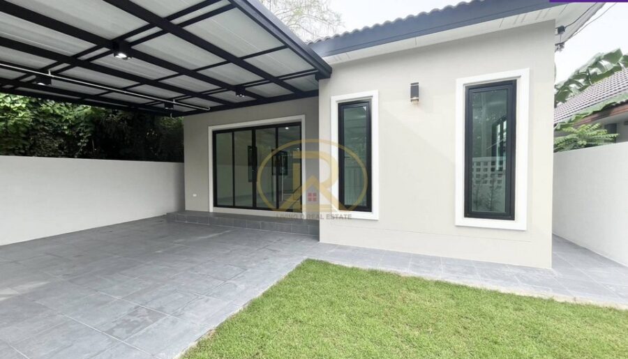 ขายบ้านสร้างใหม่ ขายถูก ทำเลดี ฟรีค่าใช้จ่ายในการโอน ศรีราชา จ.ชล