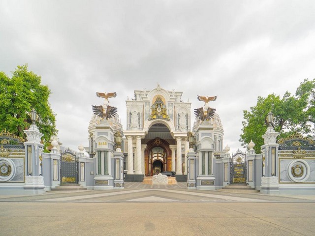 ขายคฤหาสน์หรู 2ไร่กว่า พุทธมณฑลสาย 3 สระว่ายน้ำส่วนตัว ตกแต่งพร้อ