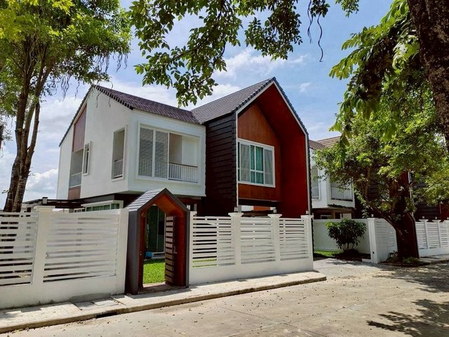 บ้านเดี่ยว 2 ชั้น พร้อมอยู่ ดีไซน์ทันสมัย ทำเลอยู่ ดอยสะเก็ด