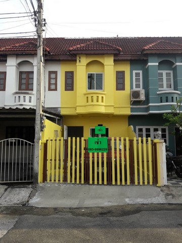 ให้เช่าทาวเฮ้าส์ 2 ชั้น หมู่บ้านกุลพันธ์ 4 ขนาด 19 ตรว. บ้านเปล่า