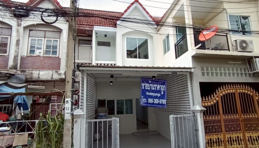 ขายทาวน์เฮ้าส์ 2ชั้น ใกล้โรงเรียนวัดชัยฉิม เพชรเกษม 48 กรุงเทพมหา