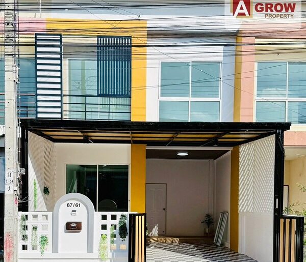 หมู่บ้านเพ็ญศิริ 4 ซอยเลียบวารี 25/1 เฟอร์นิเจอร์ครบ ตกแต่งพร้อมอ