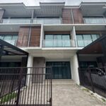 ขายทาวน์โฮม 3 ชั้น 181ตรม ศุภาลัย เอสเซ้นส์ ลาดพร้าว107 ไม่เคยเข้