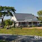 ขายบ้านสวนสไตล์รีสอร์ทติดคลอง การเดินทางสะดวก 15 นาทีถึงตลาดบ้านน