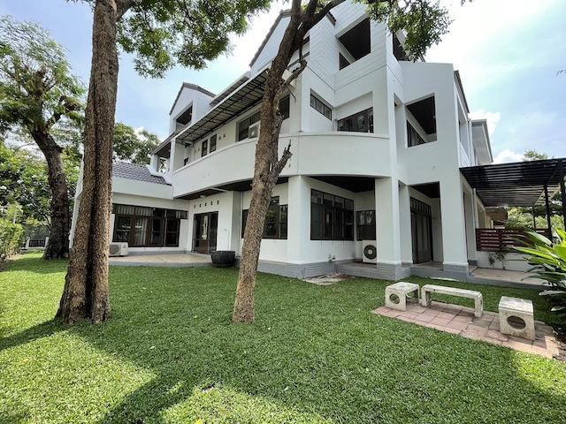 ห้เช่าบ้านเดี่ยว 3 ชั้น วิภาวดีรังสิต จตุจักร ใกล้ MRT ลาดพร้าว