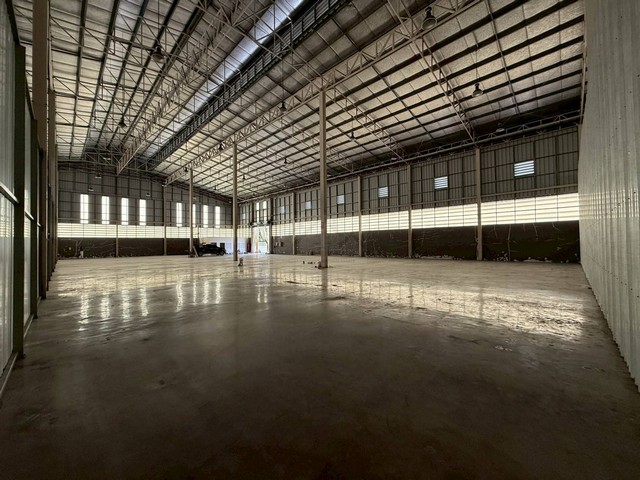 ให้เช่าโกดัง 1200 ตร.ม. ย่านบางซื่อ-ประชาชื่น รถเทรลเลอร์เข้า-ออก