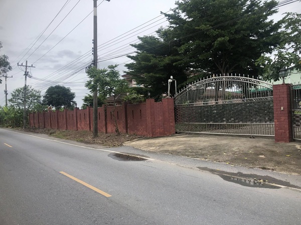 ให้เช่าโรงงาน4ไร่ 1,250ตร.ม มีบ้าน2ชั้น 6 ห้องนอน 6ห้องน้ำ อ.สาม