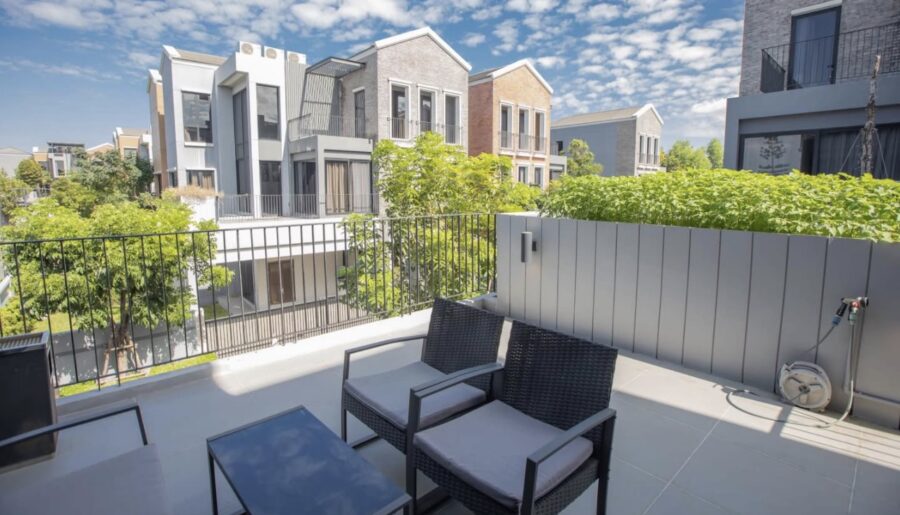 ให้เช่าบ้าน 3 ชั้น 55วา 4นอน 6 น้ำ แอร์ เฟอร์ ครบ ถนนเลียบทางด่วน