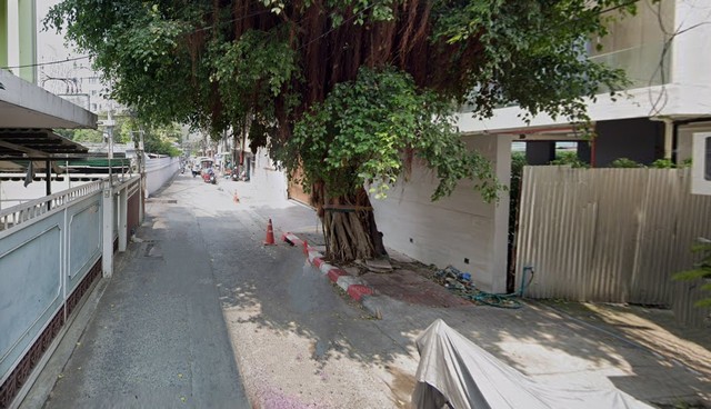 ให้เช่าอาคาร 8คูหา ใจกลางกรุงเทพฯ ทำเลทอง ใกล้ BTS-MRT