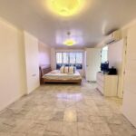 ห้องมุม เงียบสงบ โปร่งโล่ง อากาศถ่ายเทดี