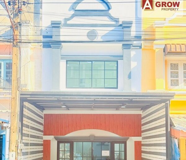 หมู่บ้านพูนสินธานี 1 ซอยเคหะร่มเกล้า 64 ตกแต่งทั้งหลัง พร้อมเข้าอ