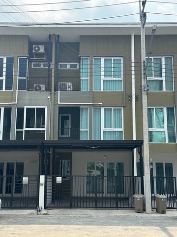 ให้เช่าทาวโฮมโครงการเบล็สทาวน์ ศรีสมาน-ติวานนท์ เข้าออกได้ทั้งสอง