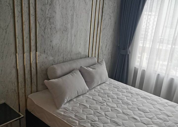 Life One Wireless 21st floor