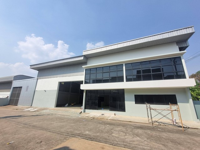 530 ตรม. สำนักงาน 2 ชั้น ถนนสี่วาพาสวัสดิ์-เอกชัย ต.นาดี สมุทรสาค