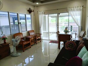 ขาย บ้านเดี่ยว ใกล้เมืองเชียงใหม่ ถูกกว่าโครงการใกล้เคียง ใกล้เมืองเชียงใหม่ บ้านใหม่สร้างเสร็จพร้อมอยู่สารภี ใกล้สนามบินเพียง15-20นาที